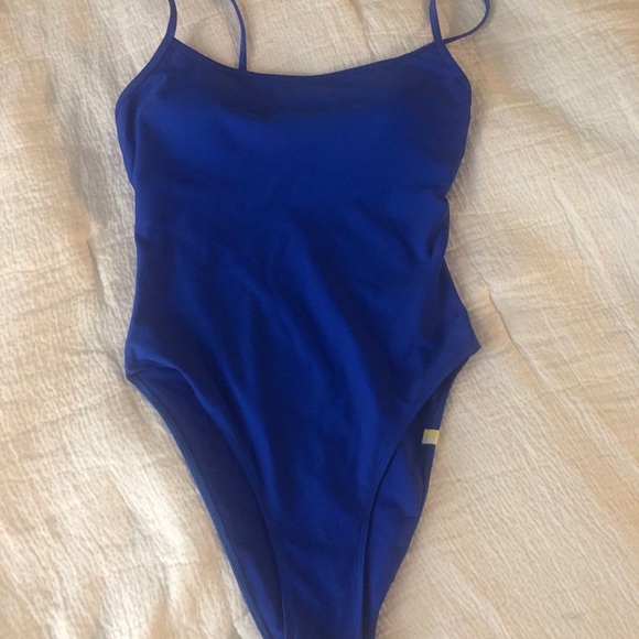 COPY - Summersalt x Sara Foster Perfect High Leg OnePiece - Picture 2 of 2